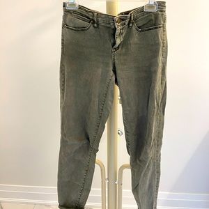 Urban Outfitters pants size 27.